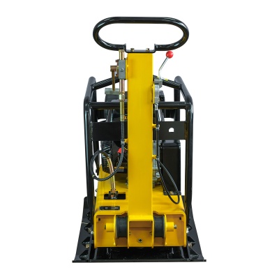 Виброплита реверсивная Masalta MS250-2 бензиновая (Dinking DK177F-C, 9.0 л.с., 215 кг)